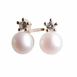 NORDAHL ANDERSEN øredobber i 8 karat hvite zirkoner