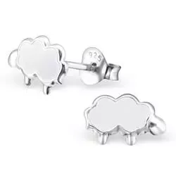 Får øredobber i sølv