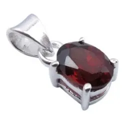 Ovalt granat anheng i sølv