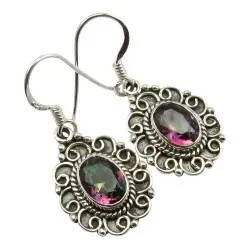 Lilla topas øredobber i oksidert sterlingsølv