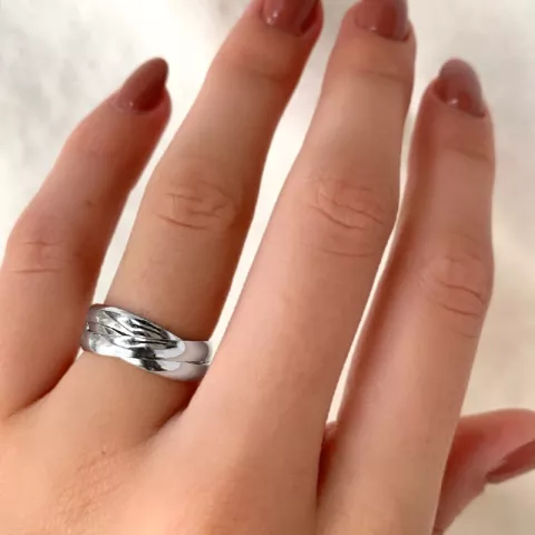 Glatt  tre-i-en ring i sølv