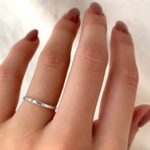 Enkel ring i sølv