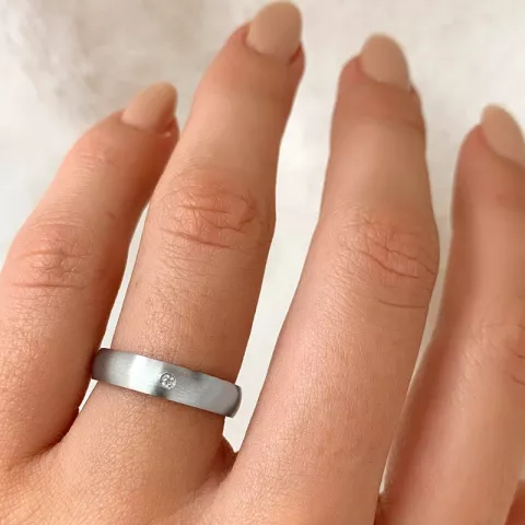 Enkel ring i rodinert sølv
