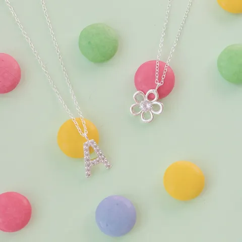 blomst halskjede med anheng i sølv - Little Ones