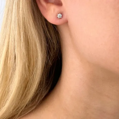2 x 0,26 ct diamant solitaireørepynt i 14 karat hvitt gull med diamant