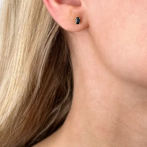 2 x 0,35 ct blå safir ørestikker i 14 karat gull med safir