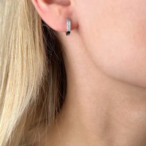 12 mm diamant creol i 14 karat hvitt gull med diamanter