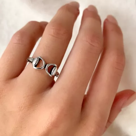 bissel ring i sølv