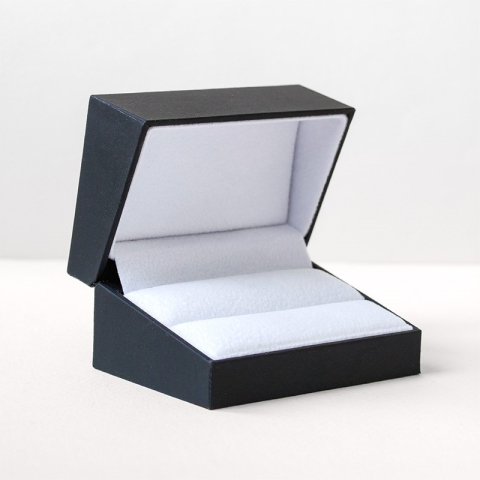 4 og 3 mm gifteringer i 9 karat gull 0,02 ct - par