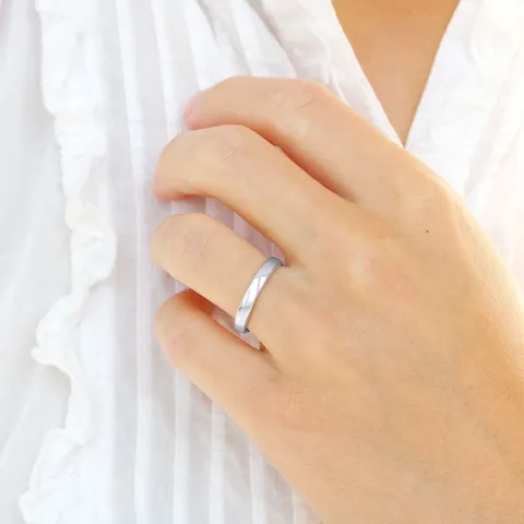 5 og 3 mm gifteringer i 9 karat hvitt gull - par