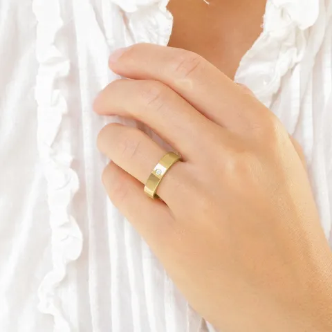 5 mm gifteringer i 9 karat gull 0,03 ct - par