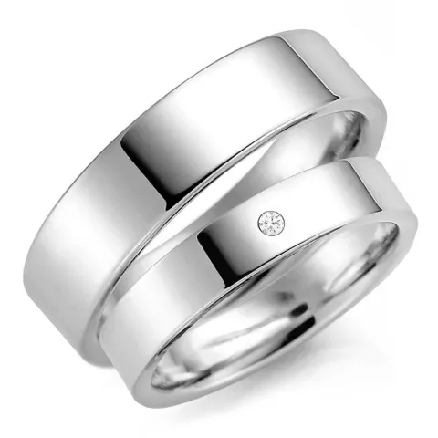 6 og 5 mm gifteringer i 14 karat hvitt gull 0,03 ct - par