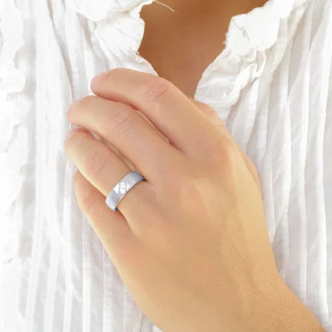 6 mm diamant gifteringer i 9 karat hvitt gull - par