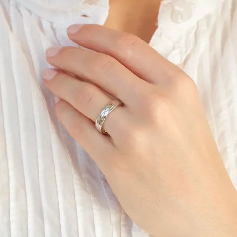 5 mm diamant gifteringer i 14 karat hvitt gull 0,008 ct og 0,02 ct - par