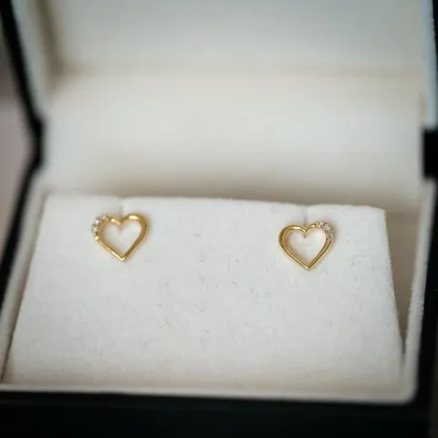 hjerte diamant ørestikker i 8 karat med diamant og diamant