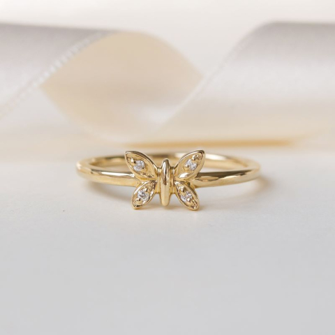 Sommerfugl diamant ring i 9 karat gull 0,02 ct