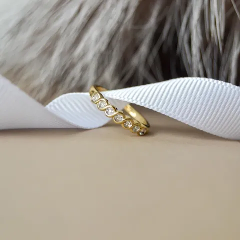 diamant ring i 9 karat gull med rhodium 0,04 ct