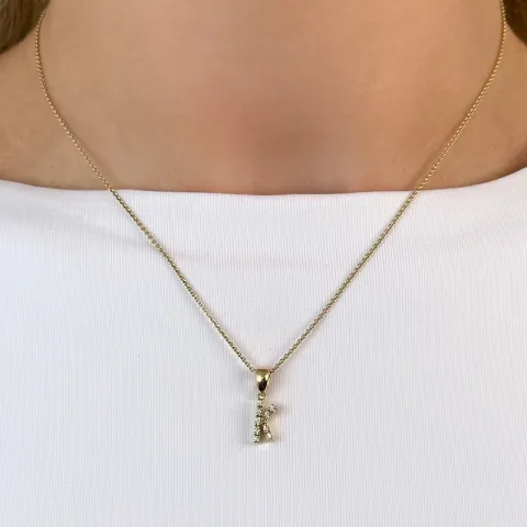 Bokstav k diamant anheng i 9 karat gull 0,06 ct