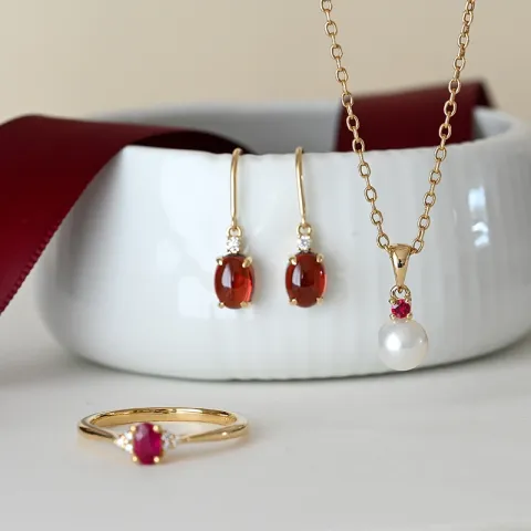 perle anheng i 9 karat gull 0,07 ct