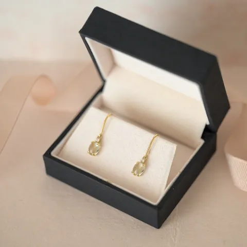 ovale grønn ametyst diamantøredobb i 9 karat gull med diamant og ametyst