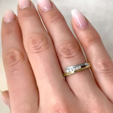 Diamant ring i 9 karat gull og hvitt gull 0,13 ct