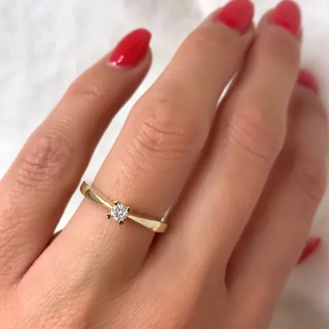 kampanje - diamant solitairering i 14 karat gull 0,12 ct