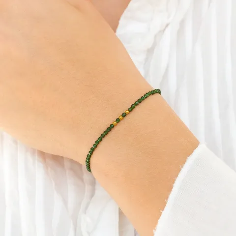 Elegant armbånd med stein og 3 hematite.