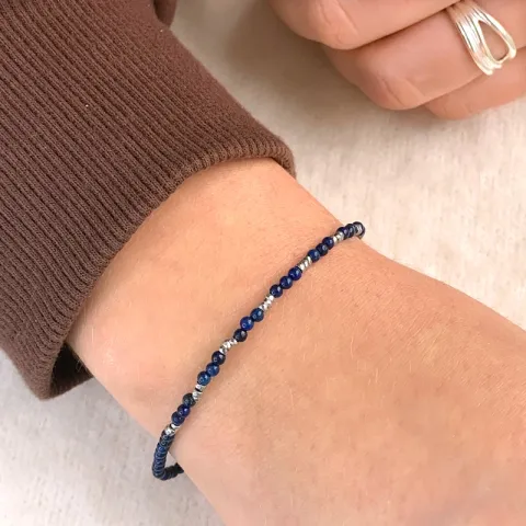 stein armbånd med lapis og hematite.