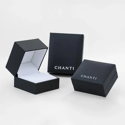 2 x 0,20 ct lab grown diamant solitaireørepynt i 9 karat gull med lab grown diamant 