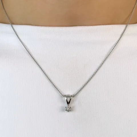 0,10 ct lab grown diamant anheng i 14 karat hvitt gull 0,10 ct