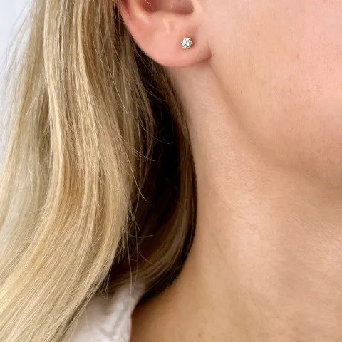2 x 0,20 ct lab grown diamant solitaireørepynt i 14 karat gull med lab grown diamant 