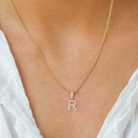 bokstav r anheng i 8 karat