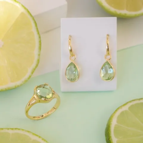 lysegrønn krystall ring i forgylt messing - Eliné