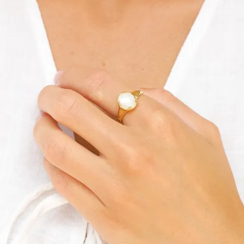 hvit månestein ring i forgylt messing