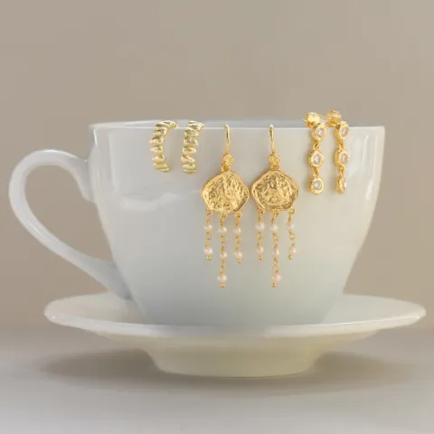 hvit perle øredobber i forgylt messing - Eliné