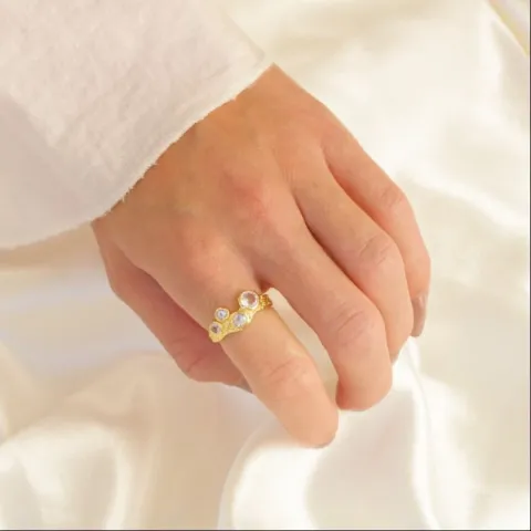 klar quartz ring i forgylt messing - Eliné