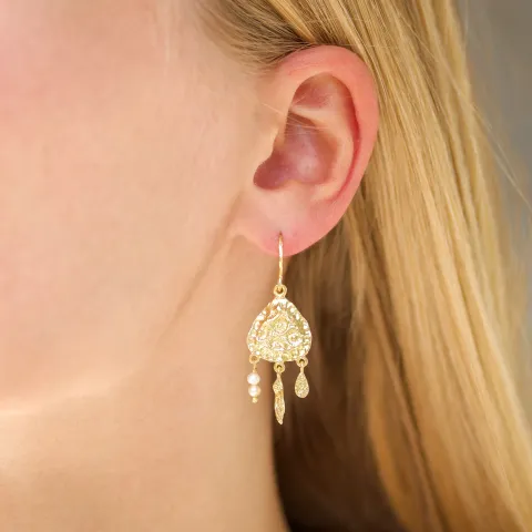 perle øredobber i forgylt messing - Eliné