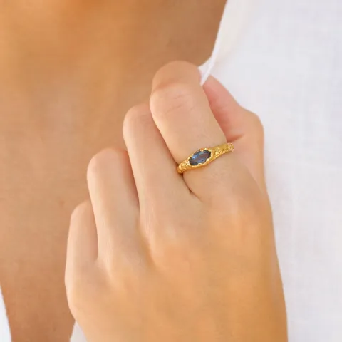 mørkeblå krystall ring i forgylt messing - Eliné