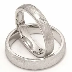 Strukturert ovale gifteringer i 14 karat hvitt gull 0,05 ct - par