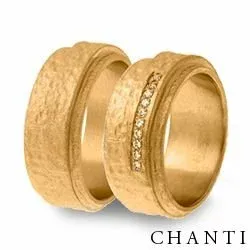 Hamret gifteringer i 14 karat gull 0,08 ct - par