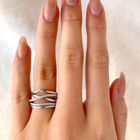 Fingerringer: hvit zirkon ring i rodinert sølv