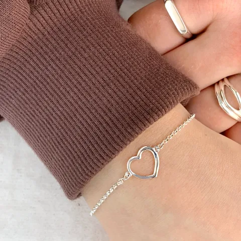 hjerte armbånd i sølv med anheng i sølv