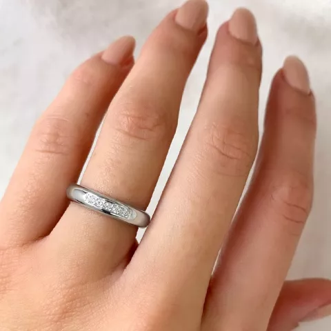 hvit zirkon ring i sølv