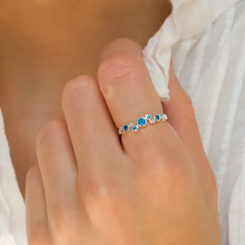 blå zirkon ring i sølv