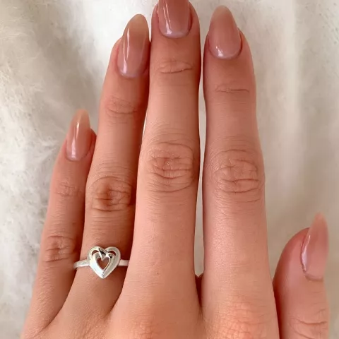 Elegant hjerte ring i sølv