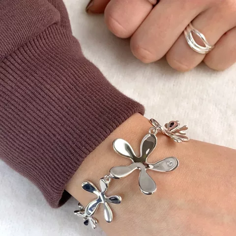 Blomst armbånd i sølv med anheng i sølv