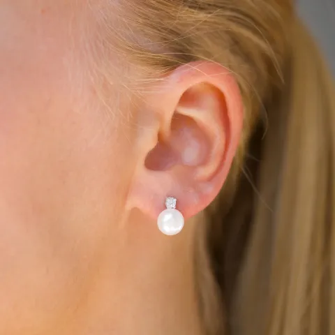 perle øredobber i sølv