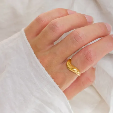 ring i forgylt sølv