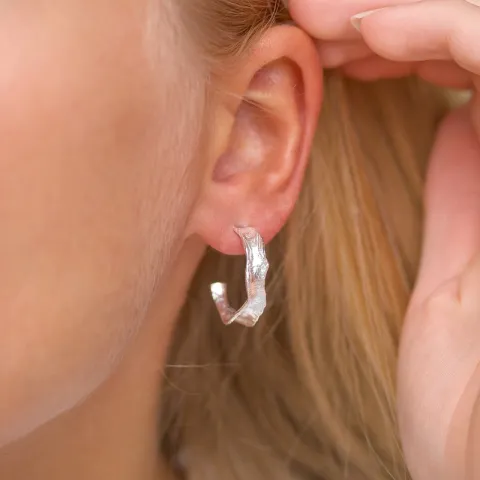 22 mm halvcreol i sølv - Lumé Etched