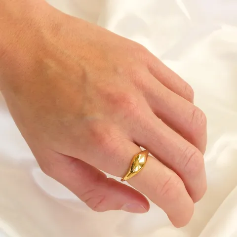 ring i forgylt sølv